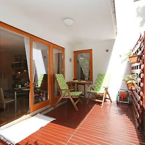  Apartament Downtown Garden Isle In Urban Style-free Parking Ungaria